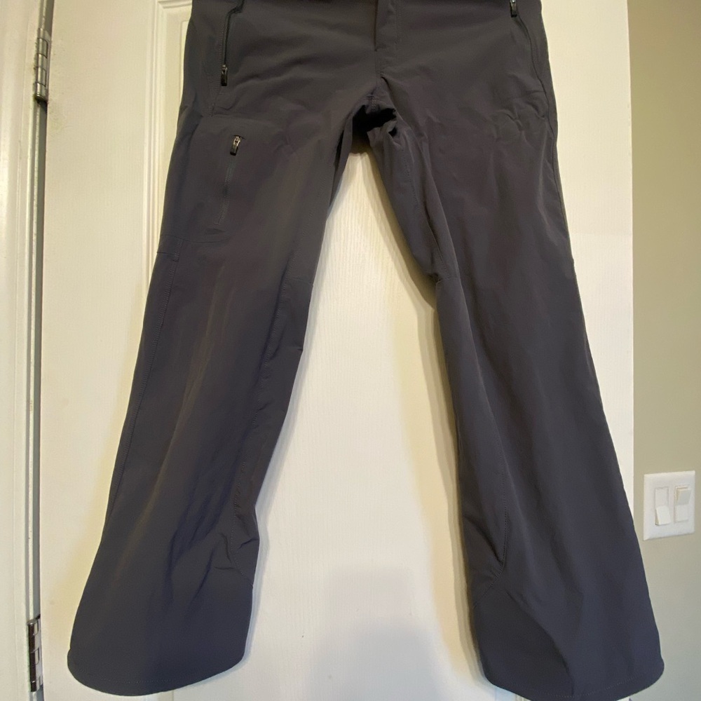 REI Gray Cargo Pants with Stretch Performance Fabric